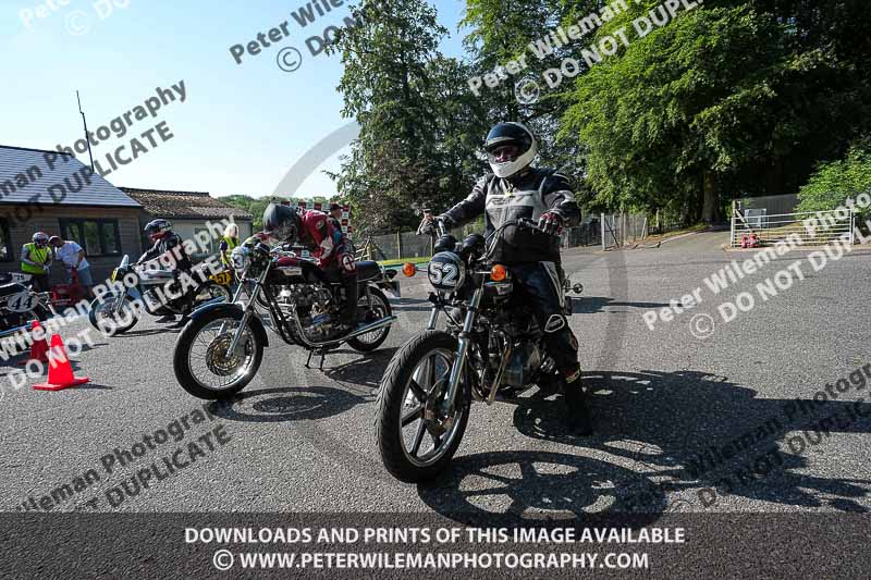 cadwell park;cadwell park photographs;cadwell trackday photographs;enduro digital images;event digital images;eventdigitalimages;peter wileman photography;racing digital images;trackday digital images;trackday photos